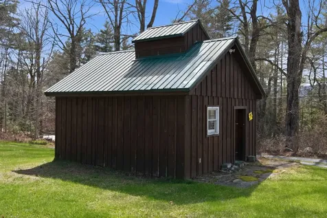 218 E Side Road Wentworth NH 03282