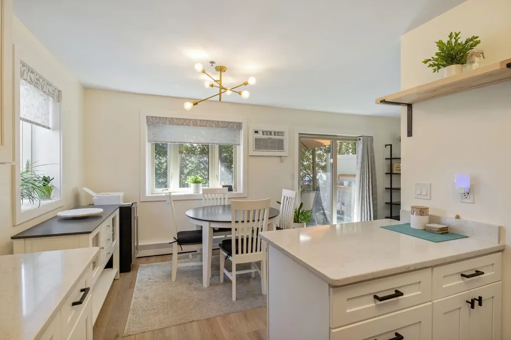 31 Tideview Drive Dover NH 03820