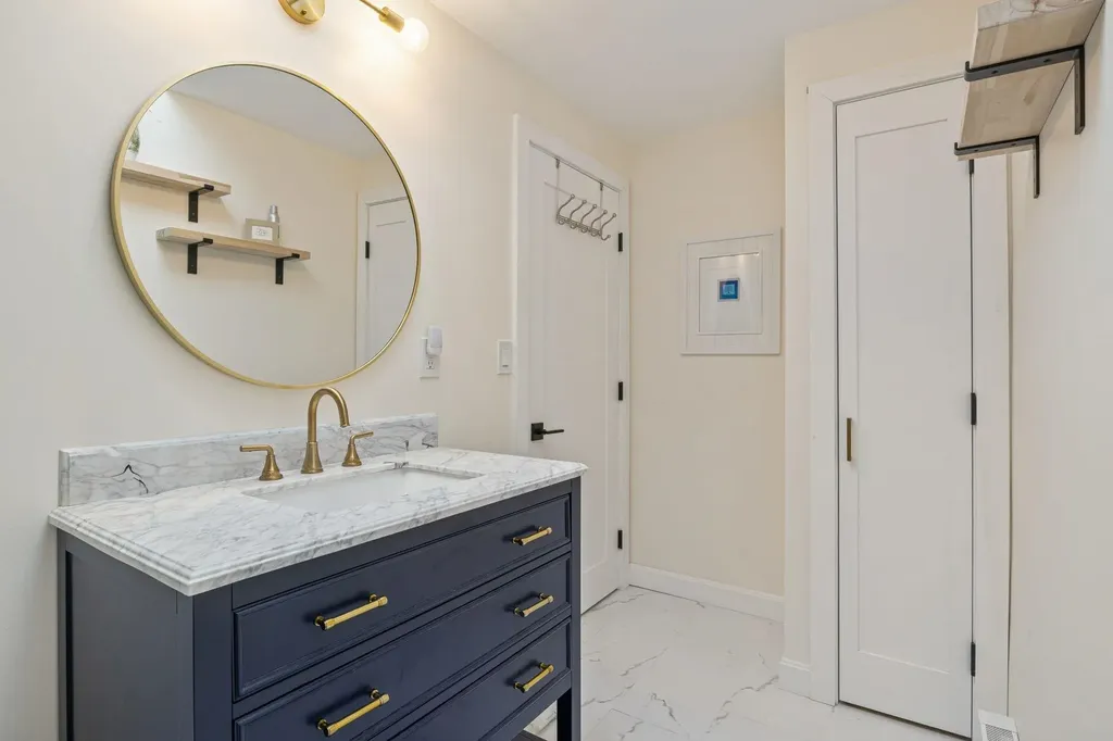 31 Tideview Drive Dover NH 03820