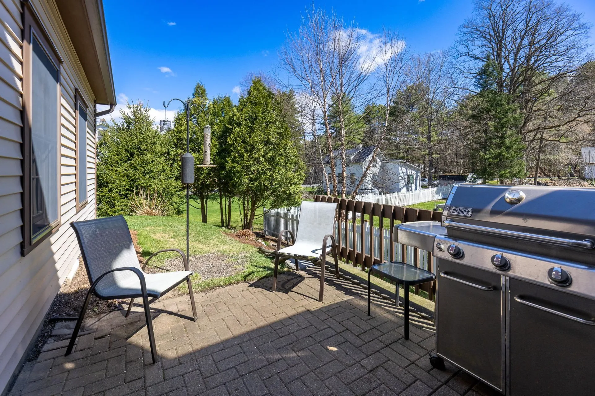 8 Fairview Avenue Hanover NH 03755
