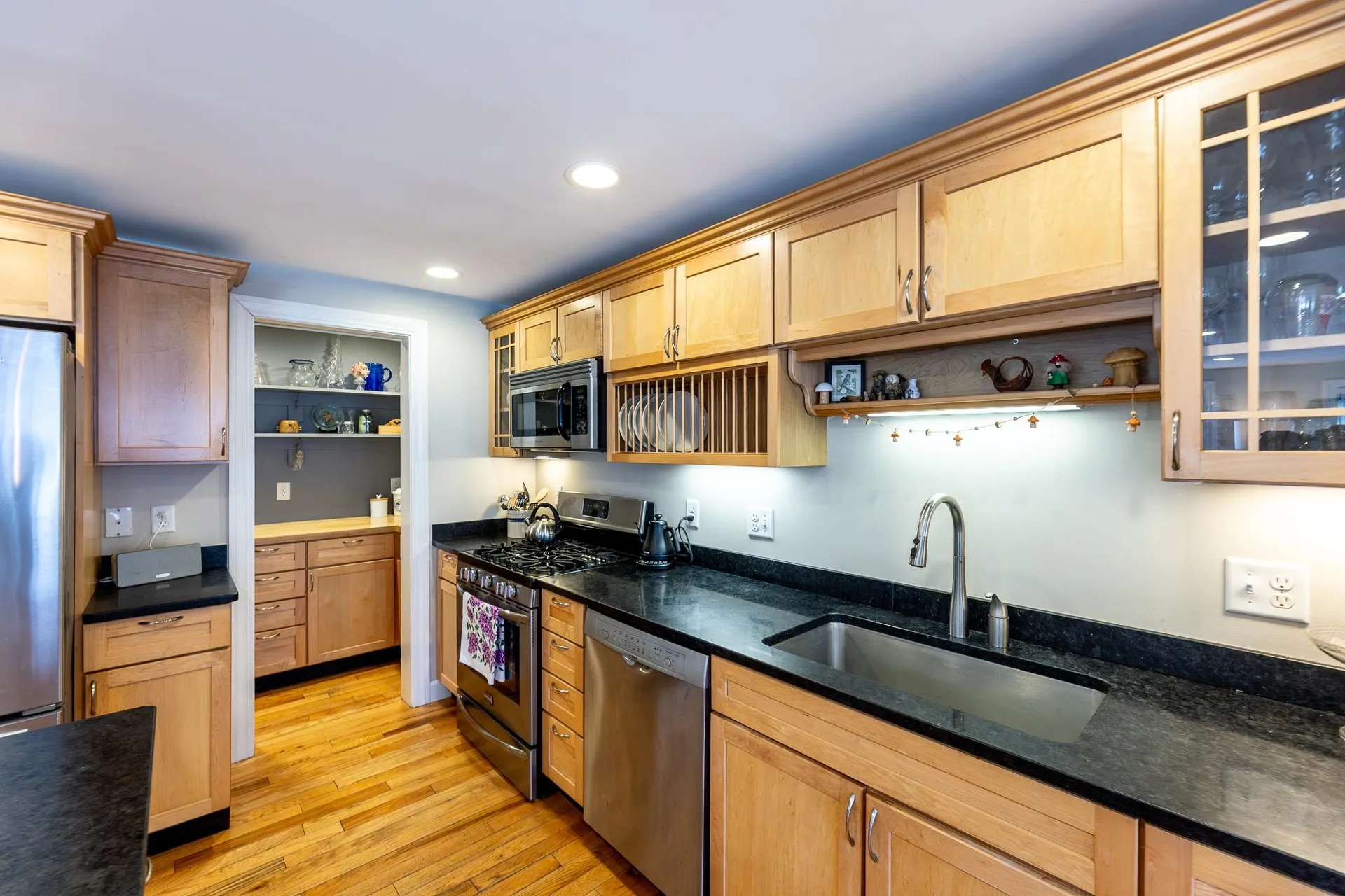 8 Fairview Avenue Hanover NH 03755