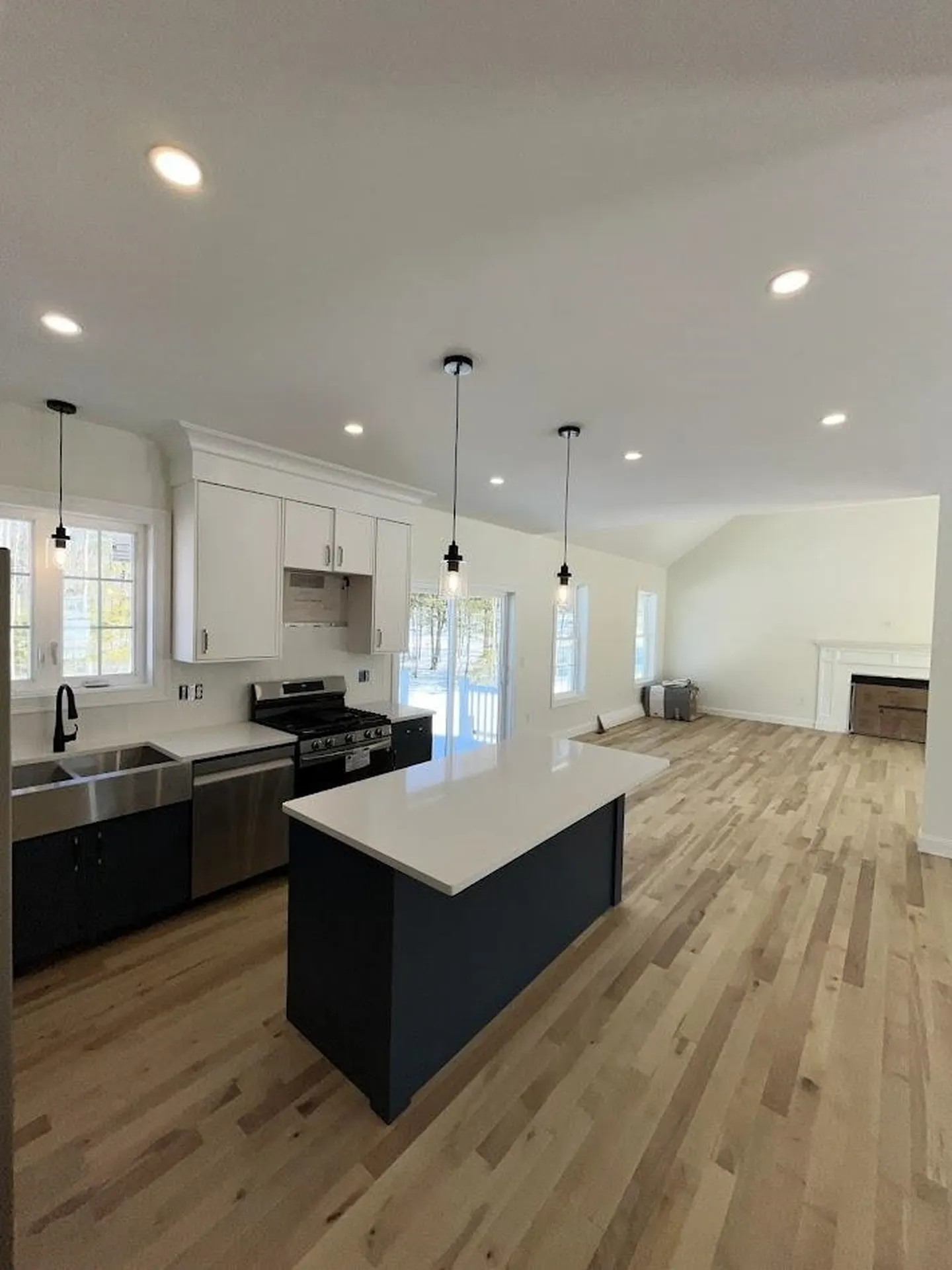 25 Blaisdell Court Raymond NH 03077