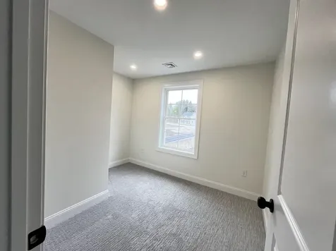 25 Blaisdell Court Raymond NH 03077
