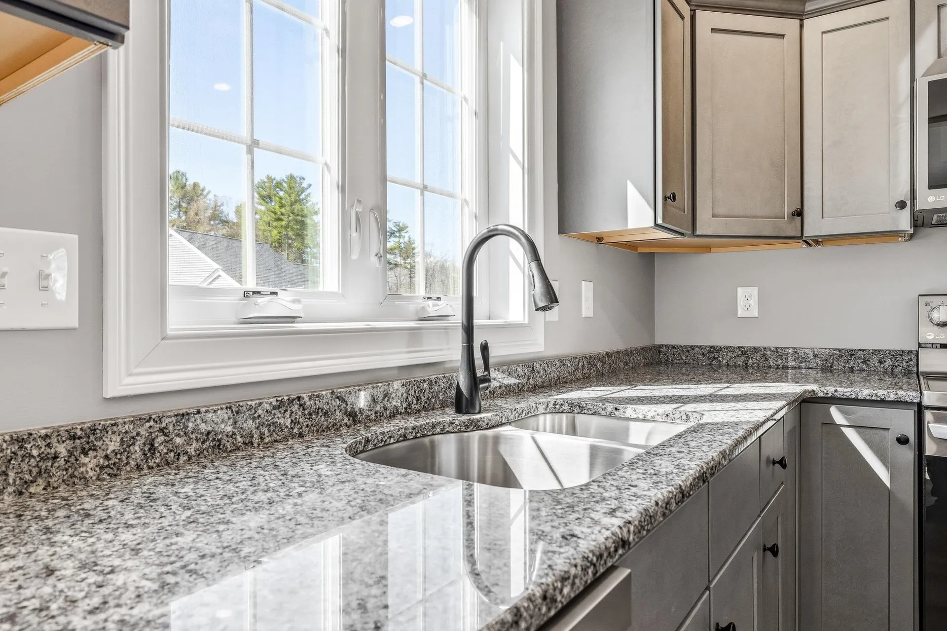 7 Wren Lane Laconia NH 03246