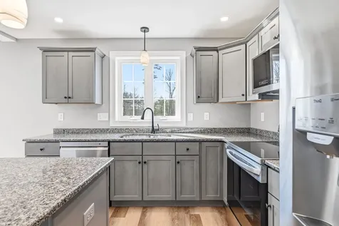 7 Wren Lane Laconia NH 03246