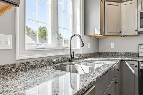 7 Wren Lane Laconia NH 03246