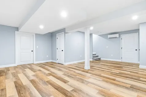7 Wren Lane Laconia NH 03246