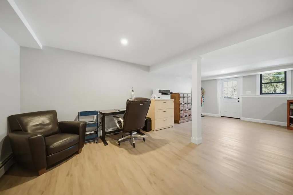 80 Karlin Road Fremont NH 03044