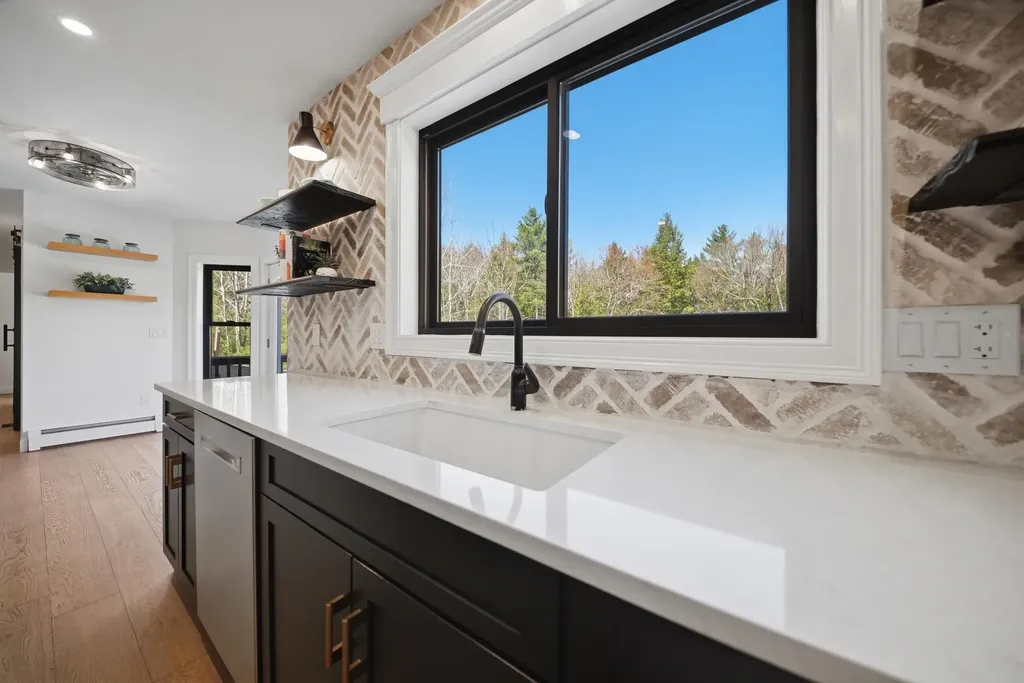 80 Karlin Road Fremont NH 03044