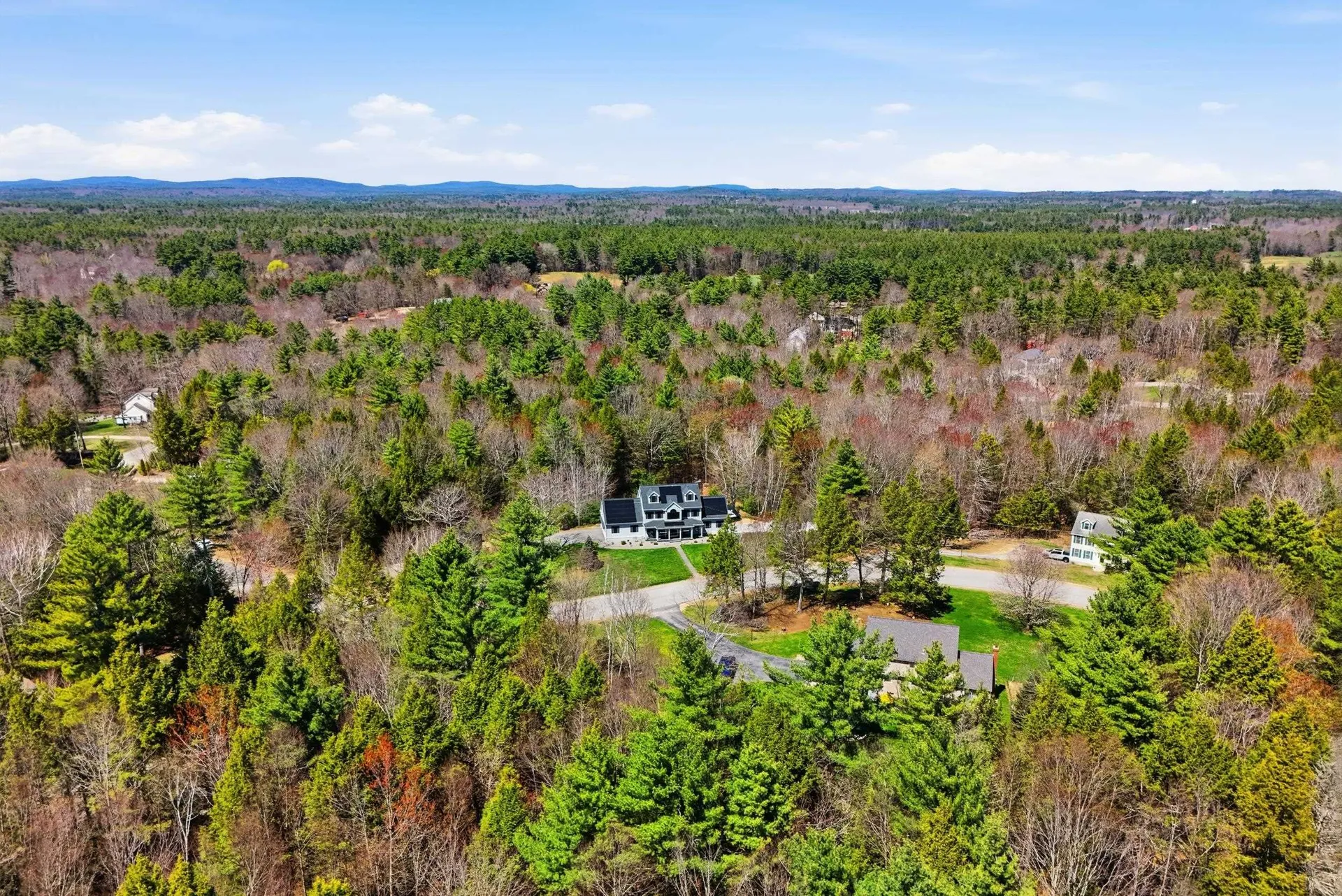 80 Karlin Road Fremont NH 03044