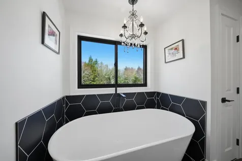 80 Karlin Road Fremont NH 03044