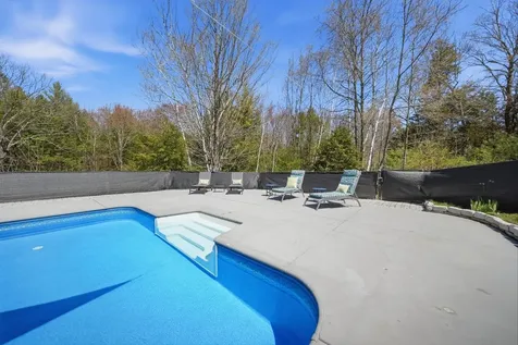 80 Karlin Road Fremont NH 03044