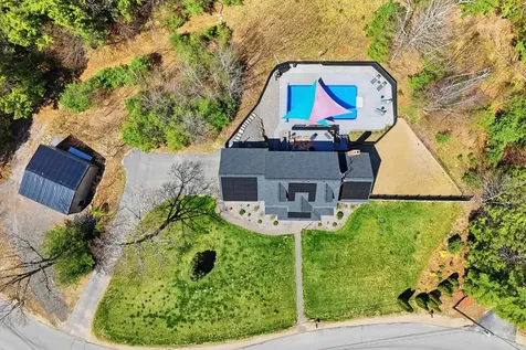 80 Karlin Road Fremont NH 03044