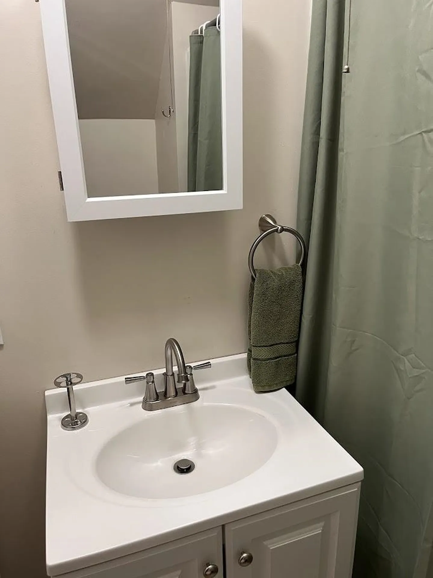 408 Porter Street Manchester NH 03103