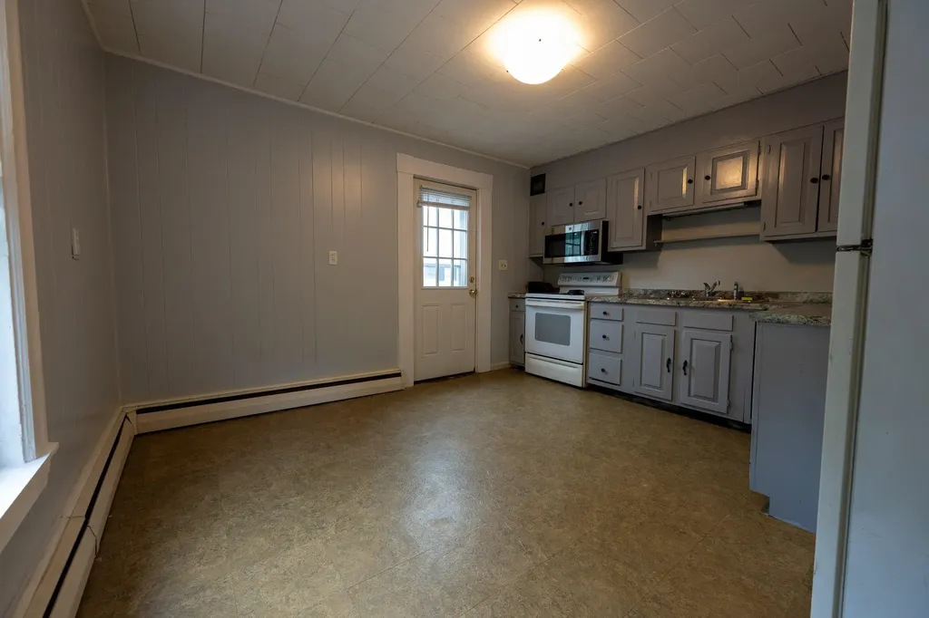 125 Tarrytown Road Manchester NH 03103
