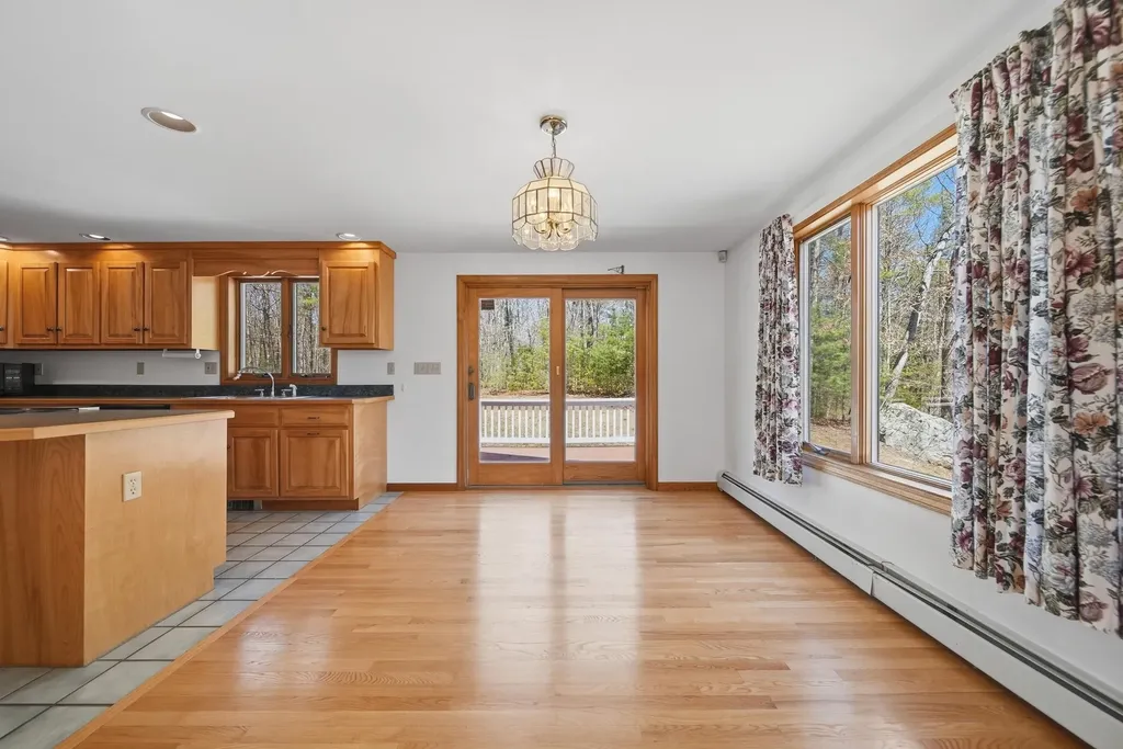 160 Copp Drive Fremont NH 03044