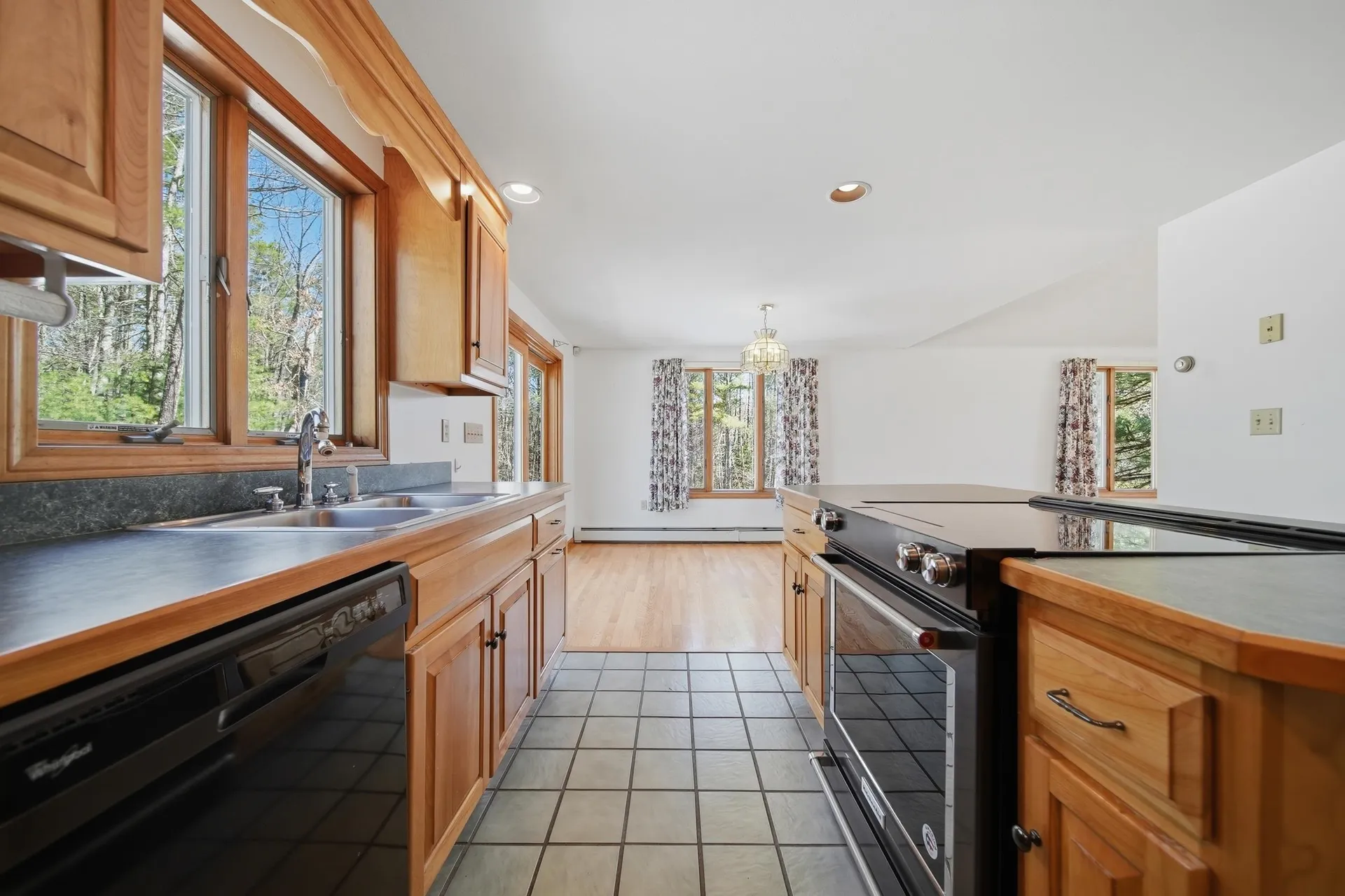 160 Copp Drive Fremont NH 03044