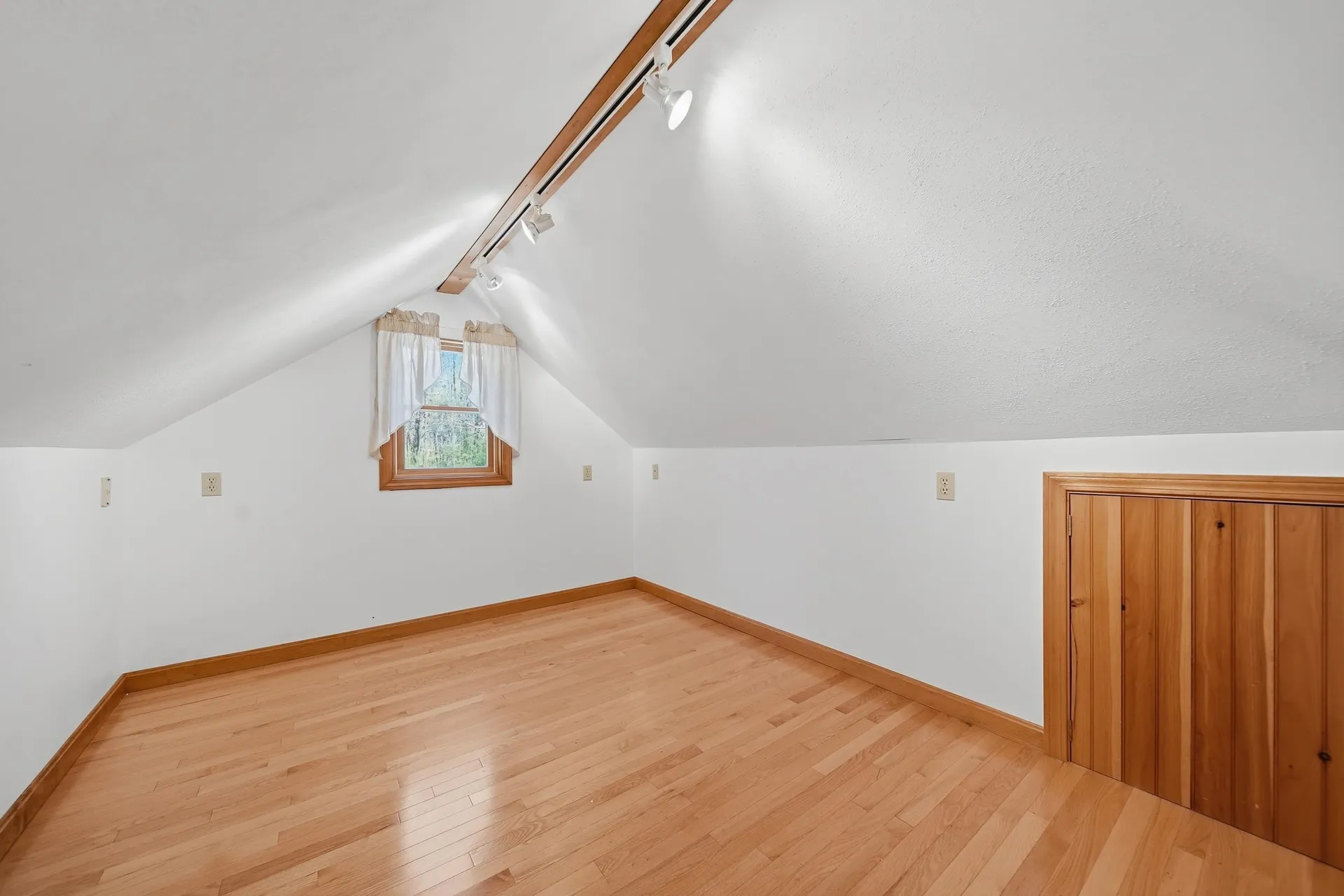 160 Copp Drive Fremont NH 03044