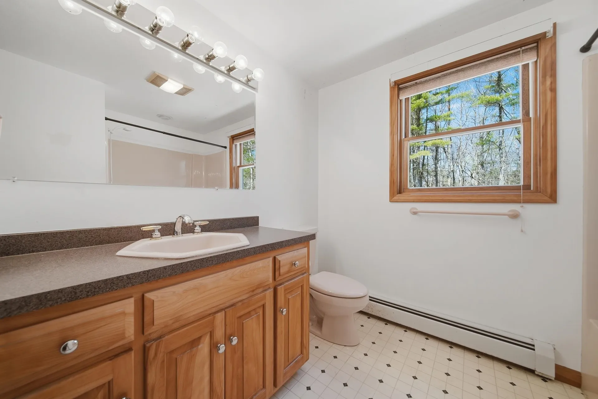 160 Copp Drive Fremont NH 03044