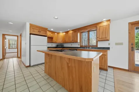 160 Copp Drive Fremont NH 03044