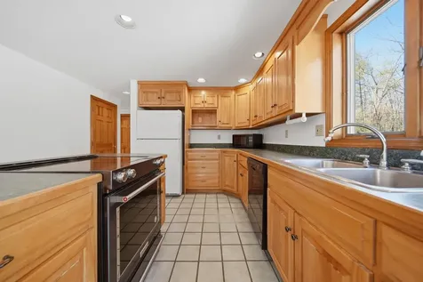 160 Copp Drive Fremont NH 03044
