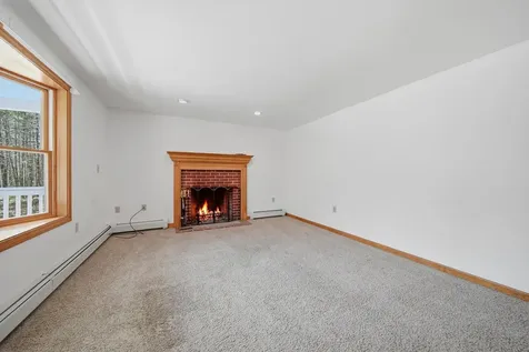 160 Copp Drive Fremont NH 03044