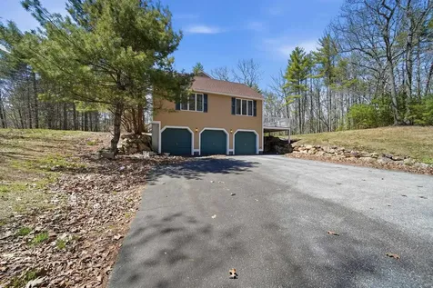 160 Copp Drive Fremont NH 03044