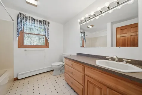 160 Copp Drive Fremont NH 03044