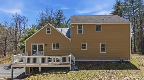 160 Copp Drive Fremont NH 03044