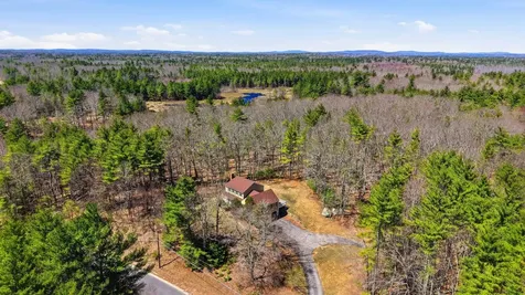 160 Copp Drive Fremont NH 03044
