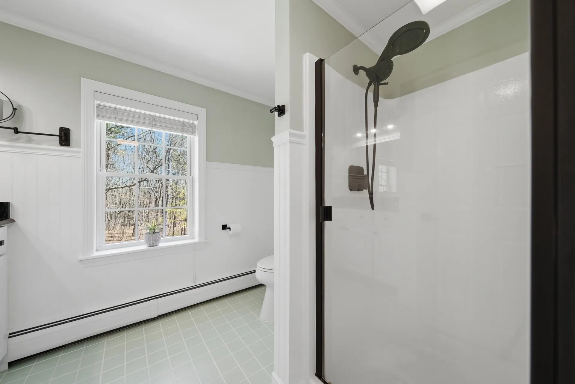 7 Vernon Street Hudson NH 03051