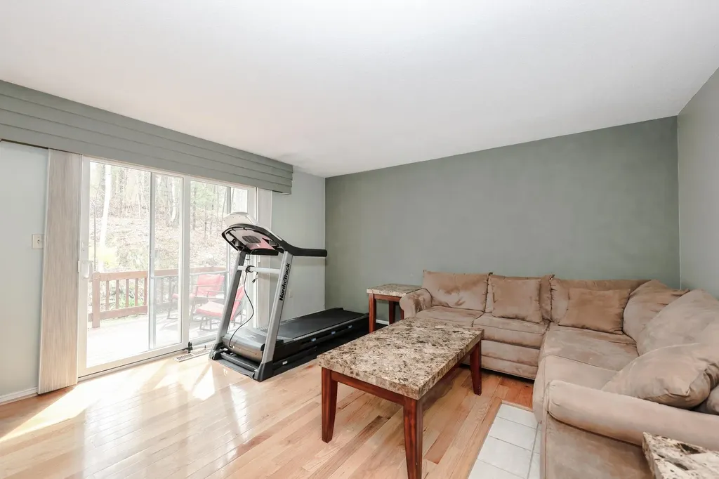 38 Winterwood Drive Londonderry NH 03053