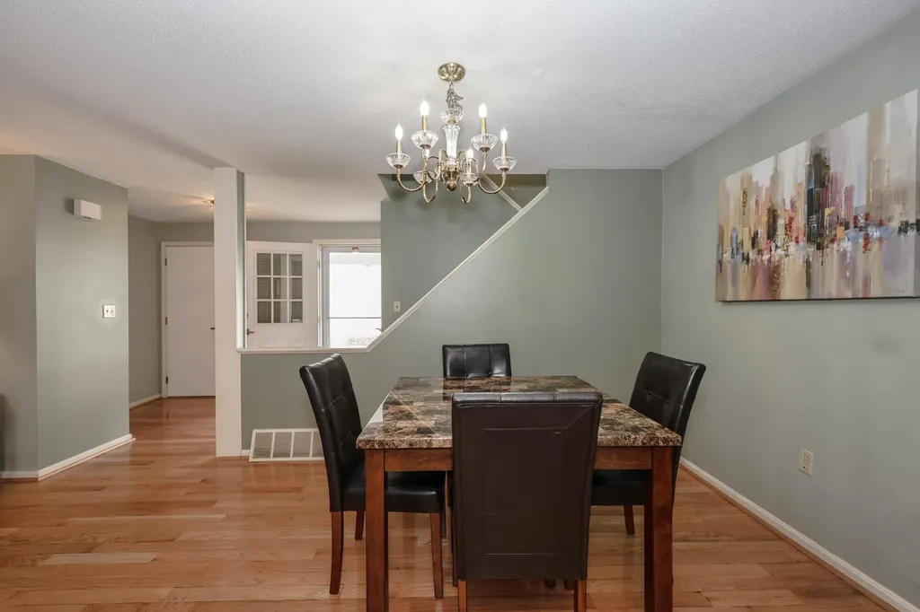 38 Winterwood Drive Londonderry NH 03053