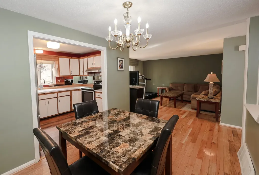 38 Winterwood Drive Londonderry NH 03053