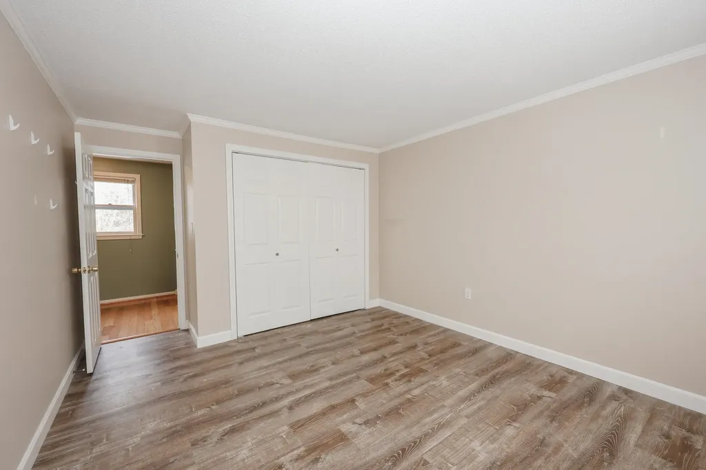 38 Winterwood Drive Londonderry NH 03053