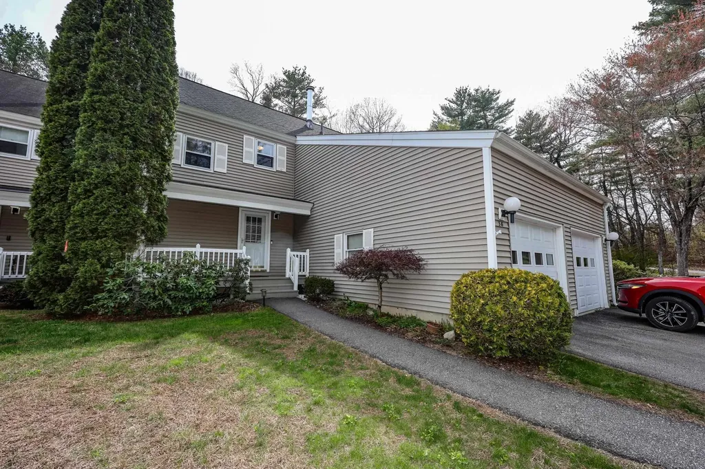 38 Winterwood Drive Londonderry NH 03053