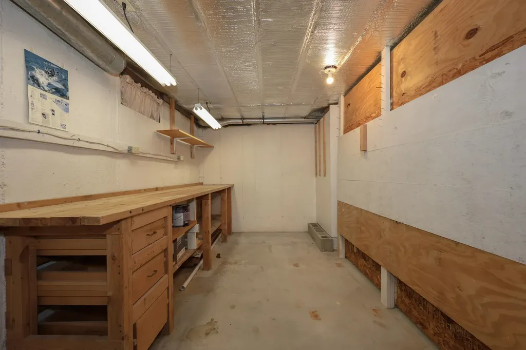 38 Winterwood Drive Londonderry NH 03053
