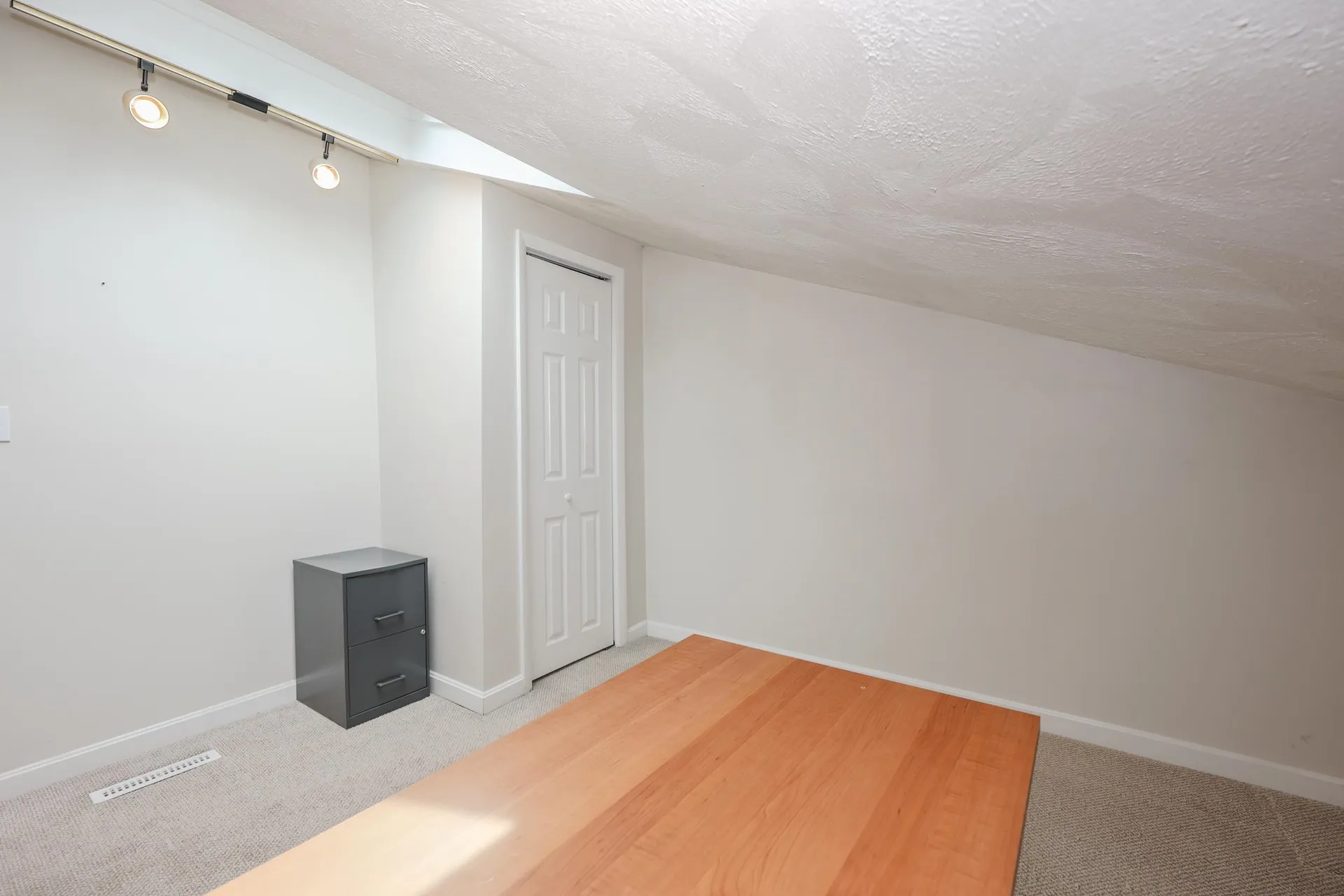 38 Winterwood Drive Londonderry NH 03053