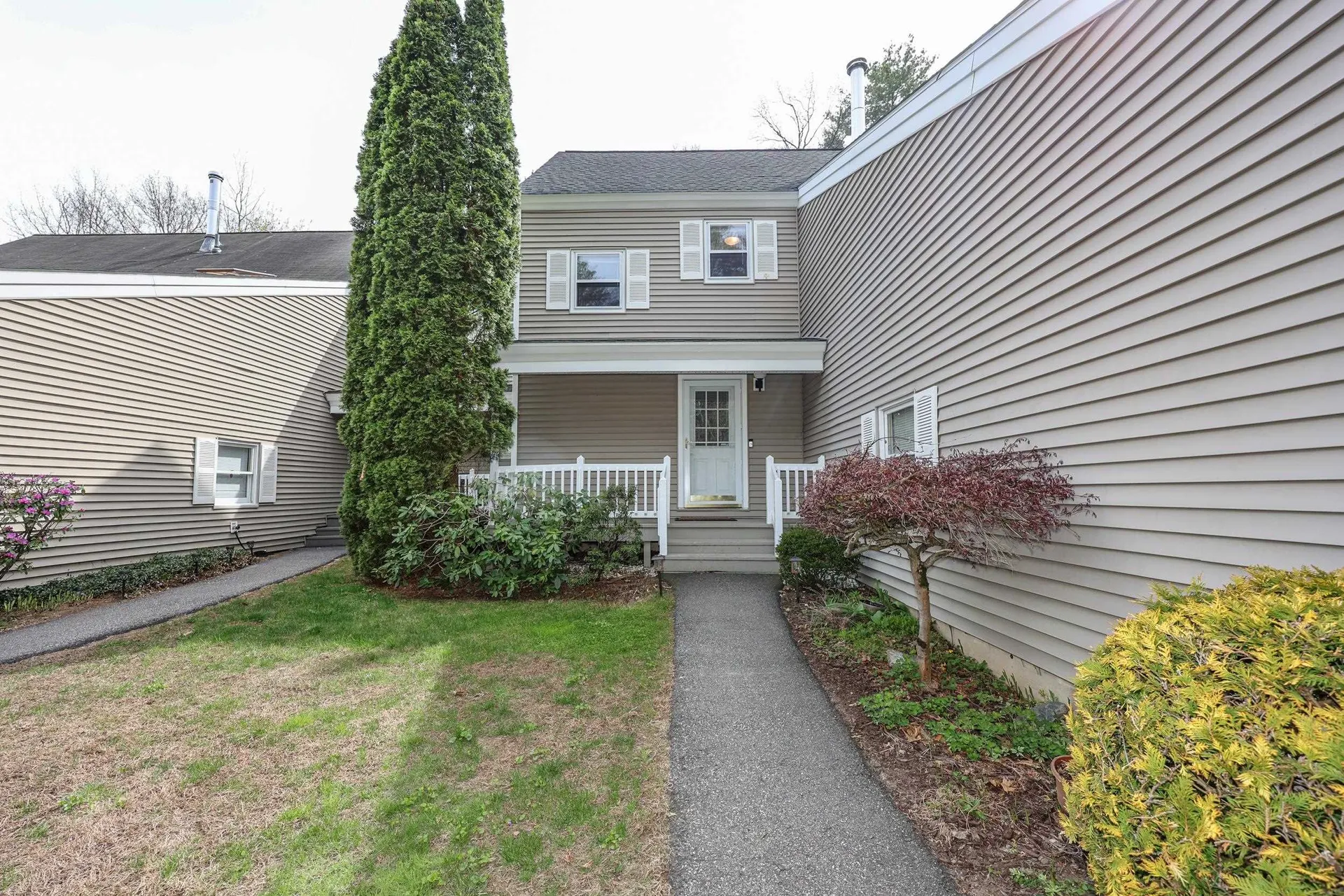 38 Winterwood Drive Londonderry NH 03053
