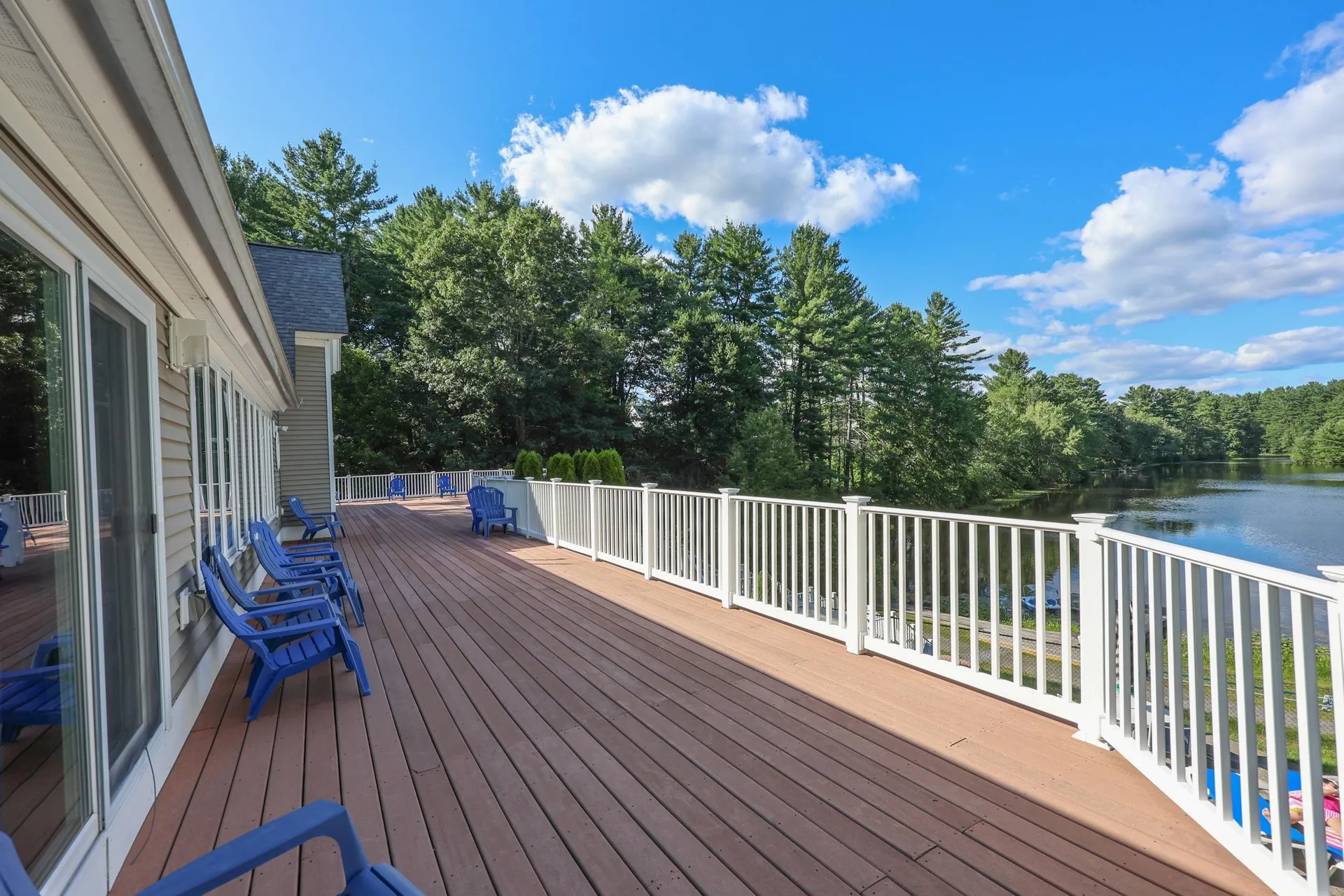 38 Winterwood Drive Londonderry NH 03053