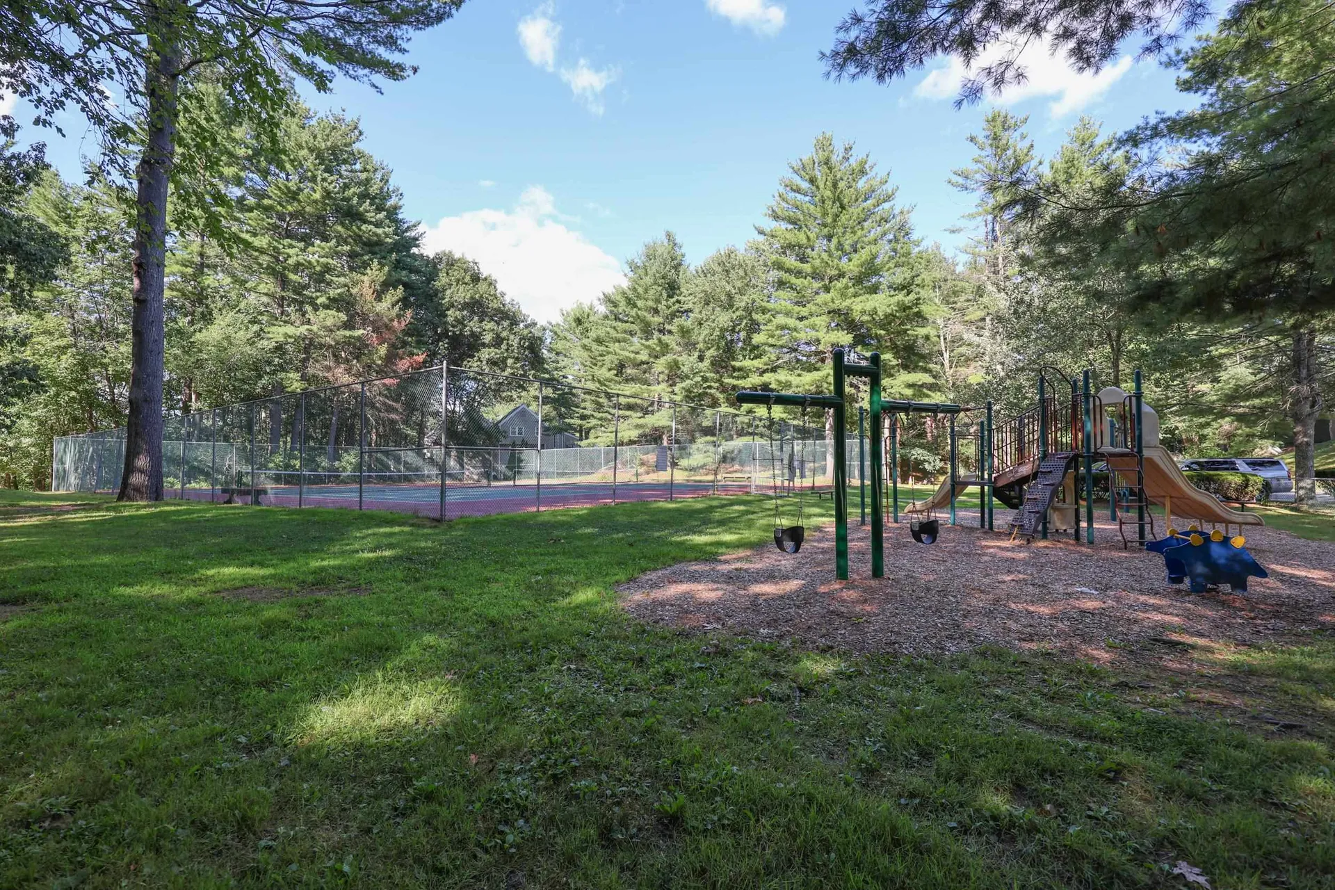 38 Winterwood Drive Londonderry NH 03053