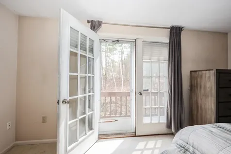38 Winterwood Drive Londonderry NH 03053