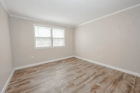 38 Winterwood Drive Londonderry NH 03053