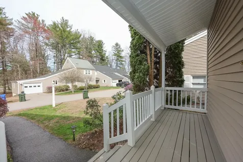 38 Winterwood Drive Londonderry NH 03053