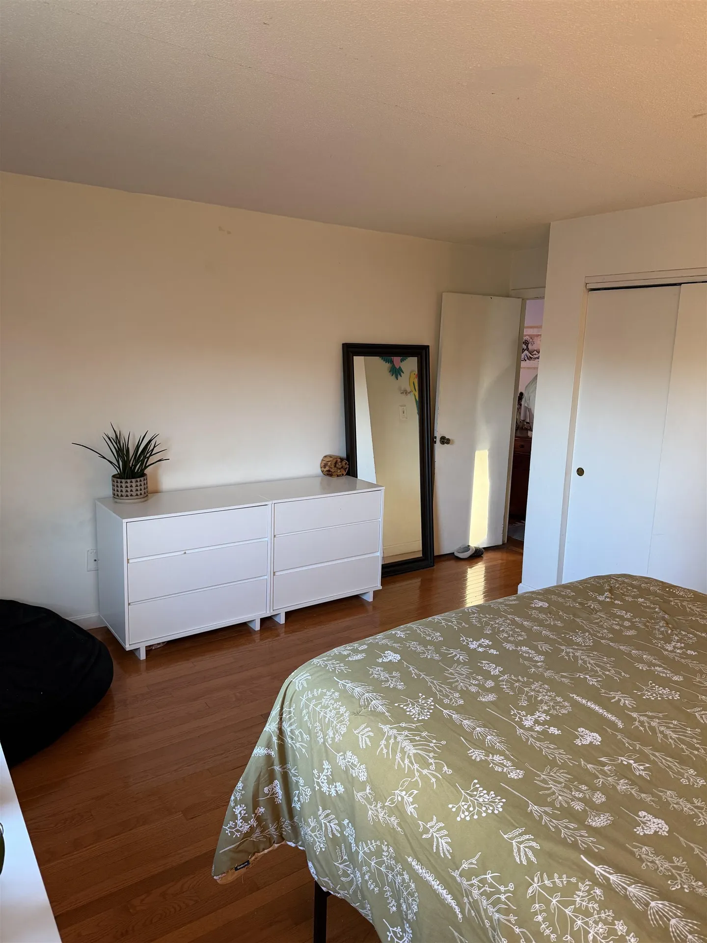 3 Lancelot Court Salem NH 03079