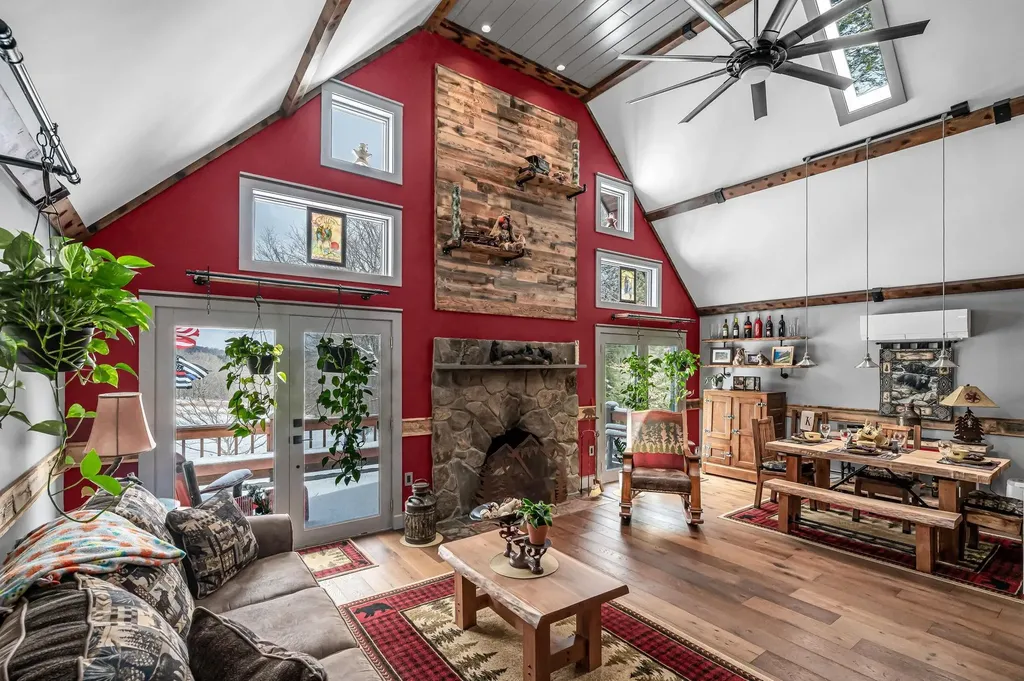 1160 Fowler Road Whitingham VT 05361