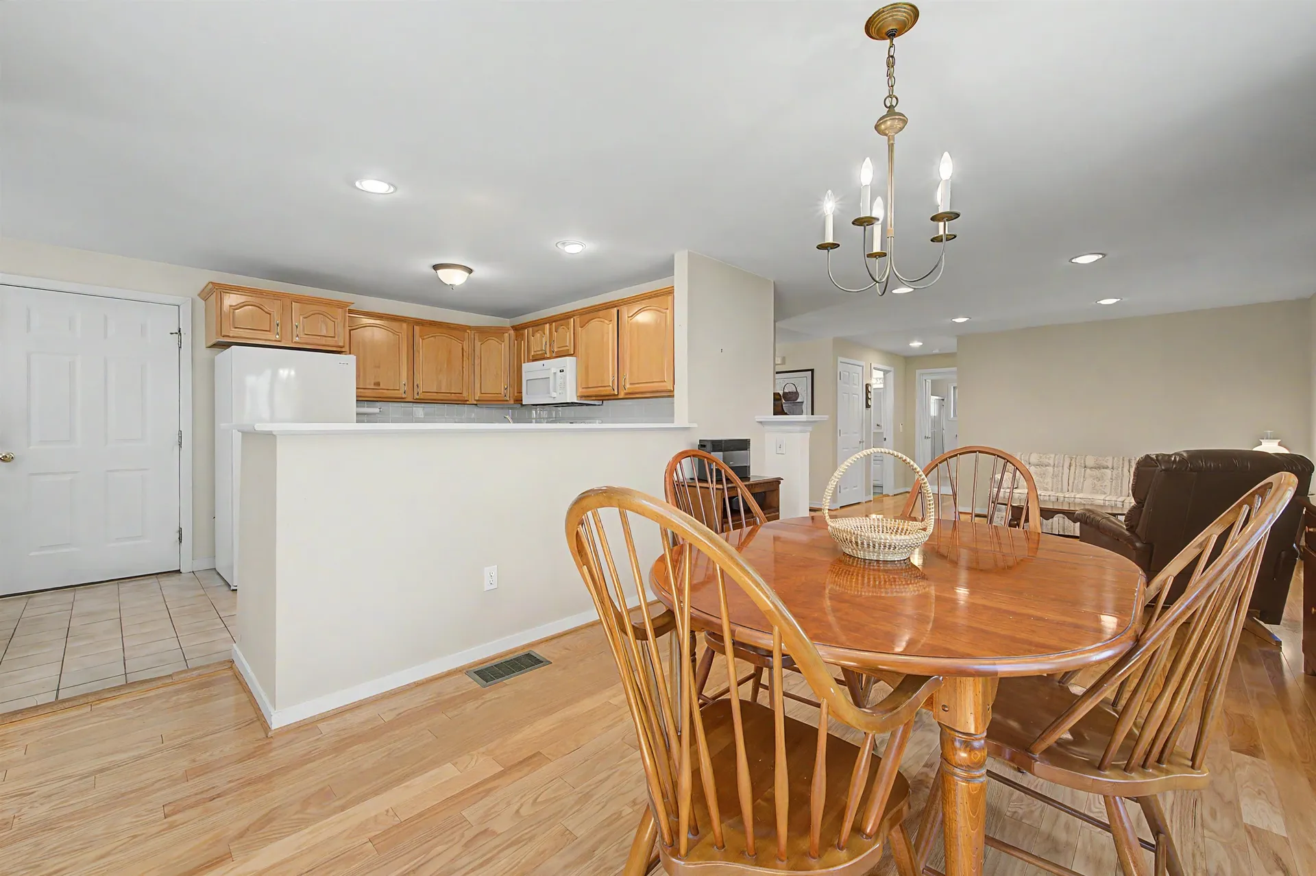 32 Cricenti Lane New London NH 03257