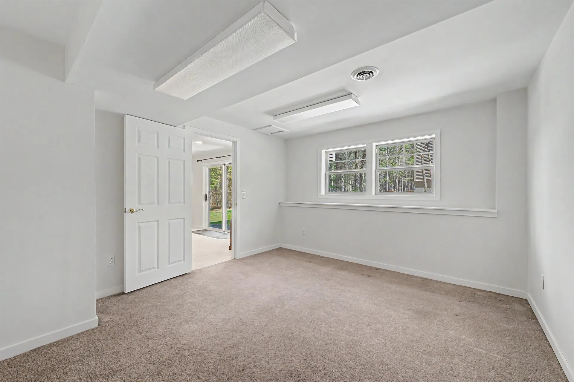 32 Cricenti Lane New London NH 03257