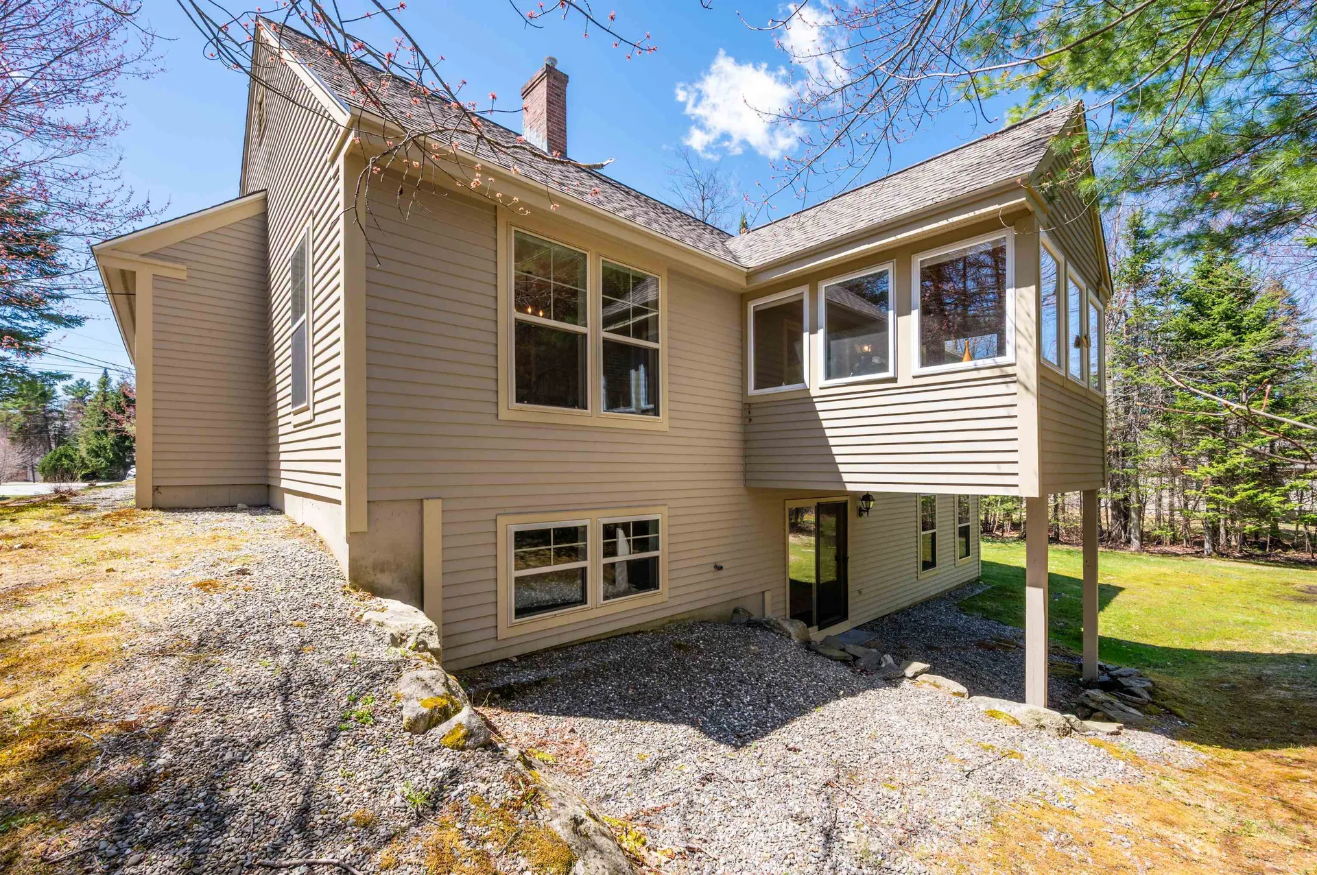 32 Cricenti Lane New London NH 03257