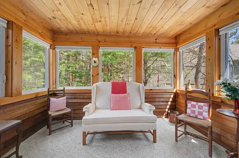 32 Cricenti Lane New London NH 03257